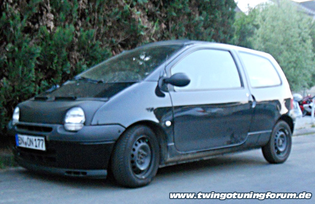 [Bild: twingo-25212336-hLh.jpg]