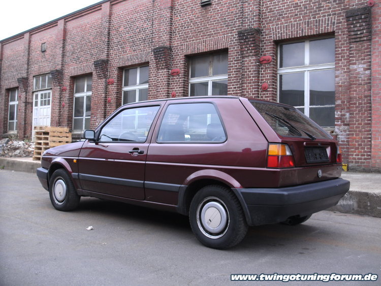 [Bild: twingo-13162141-Knz.jpg]