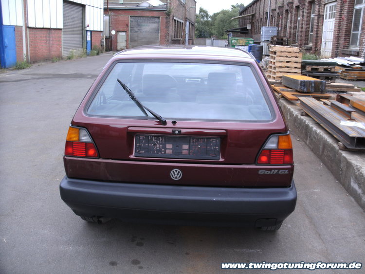 [Bild: twingo-13162247-zRW.jpg]