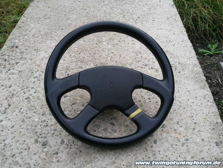 [Bild: twingo-04141303-lde.jpg]