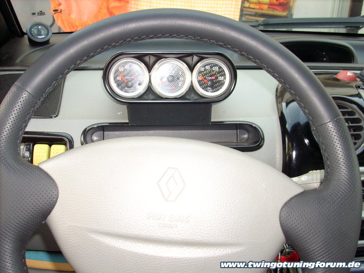 [Bild: twingo-31201819-TbO.jpg]