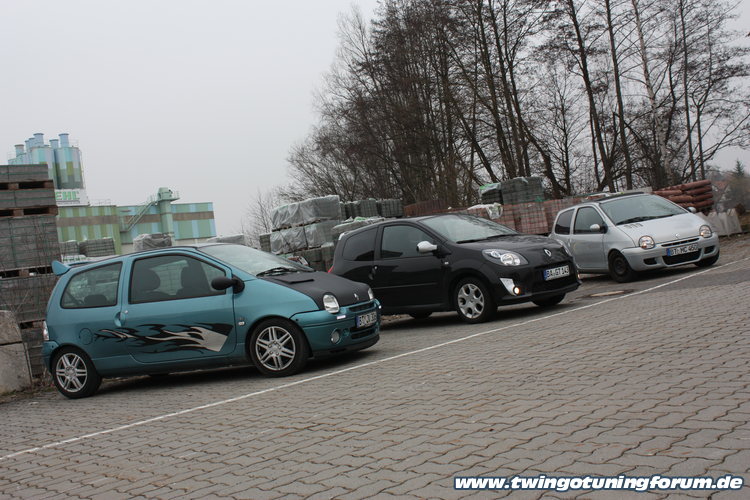 [Bild: twingo-19171800-j2H.jpg]