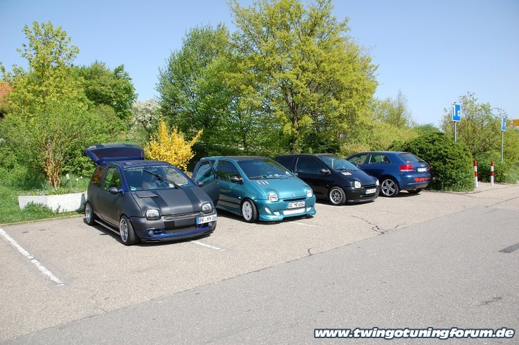 [Bild: twingo-10210635-zM2.jpg]