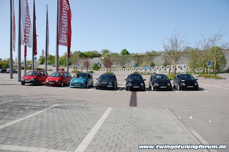 [Bild: twingo-10210659-2sX.jpg]