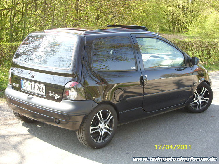 [Bild: twingo-17112647-k83.jpg]