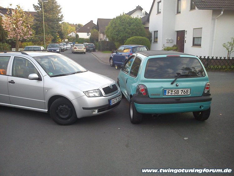 [Bild: twingo-17200847-hN2.jpg]
