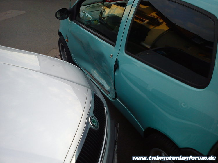 [Bild: twingo-17204703-Jf5.jpg]
