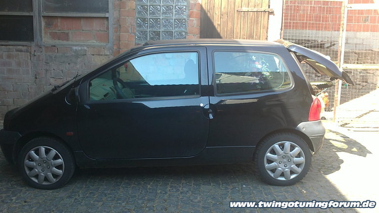 [Bild: twingo-24175515-BSp.jpg]