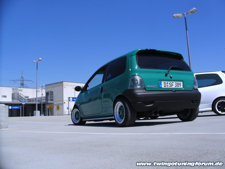 [Bild: twingo-05195930-2PX.jpg]