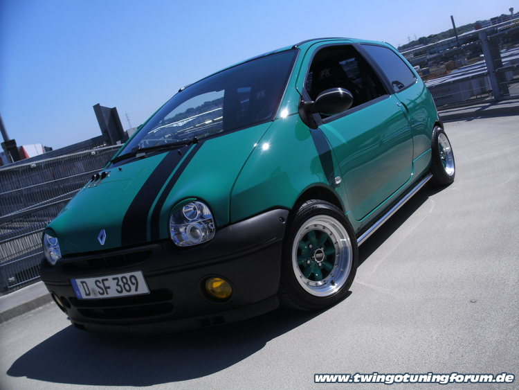 [Bild: twingo-05200108-qG4.jpg]