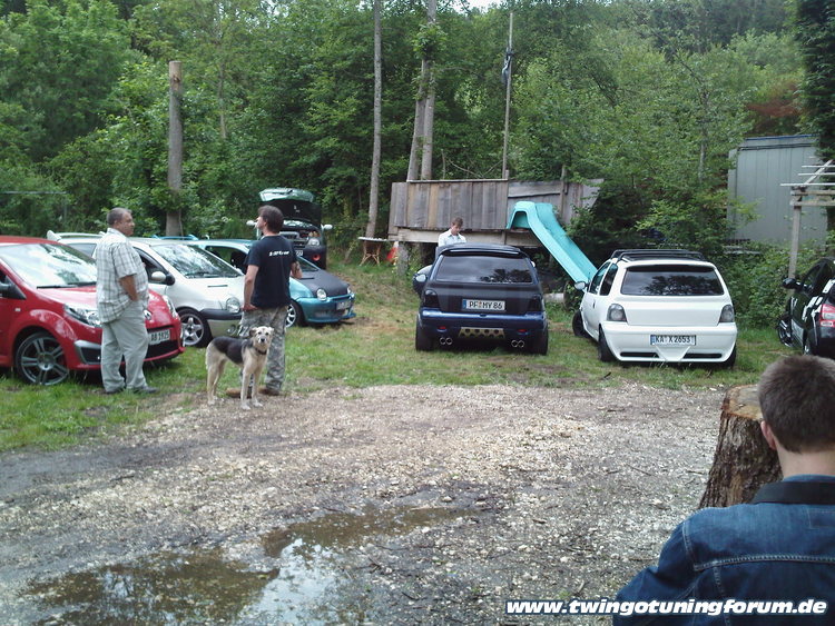 [Bild: twingo-12044849-qqv.jpg]