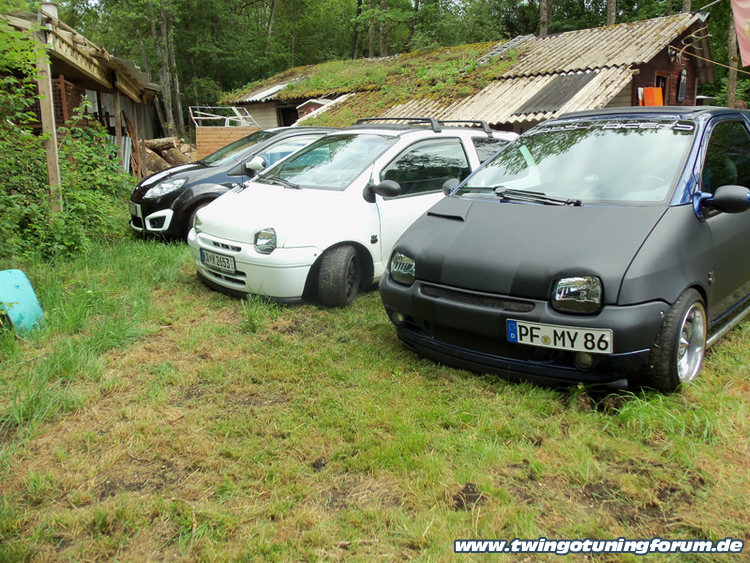[Bild: twingo-12191833-kAl.jpg]