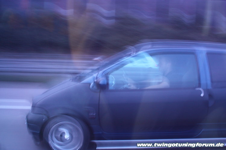 [Bild: twingo-14223448-xG5.jpg]