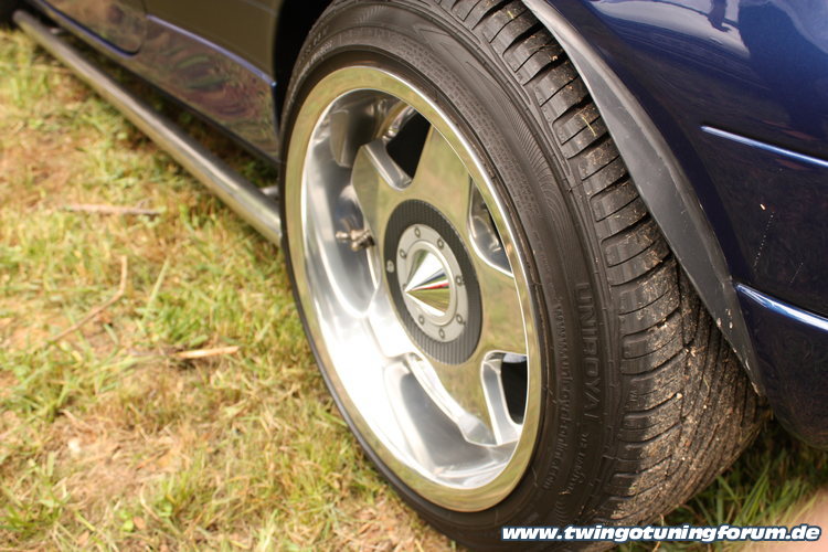 [Bild: twingo-14225445-YSQ.jpg]