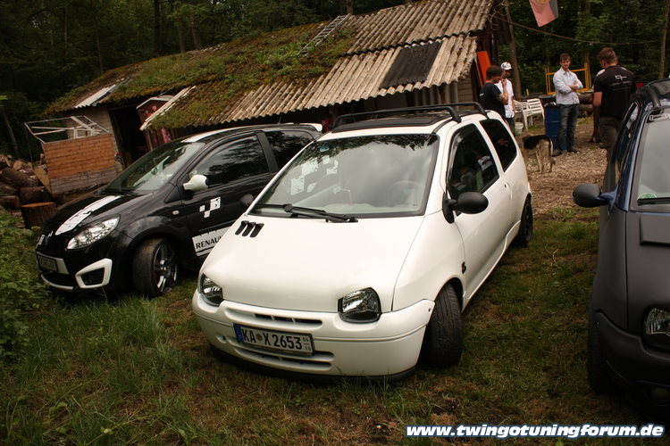 [Bild: twingo-14230208-LDQ.jpg]