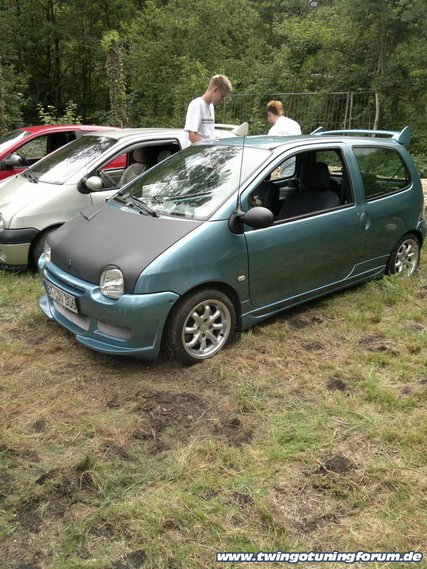 [Bild: twingo-15223139-FEJ.jpg]