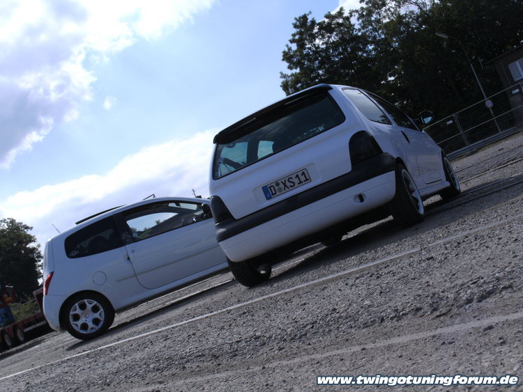 [Bild: twingo-26200635-1zv.jpg]