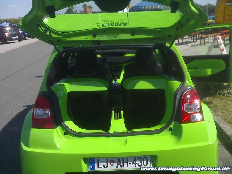 [Bild: twingo-17072439-oH7.jpg]