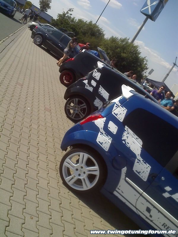 [Bild: twingo-17072900-irB.jpg]
