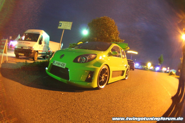[Bild: twingo-17153006-GYE.jpg]