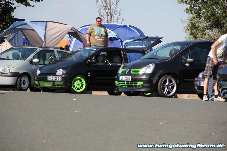 [Bild: twingo-17155433-YtR.jpg]