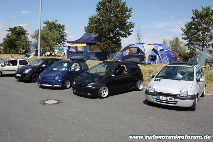 [Bild: twingo-18074701-WGX.jpg]