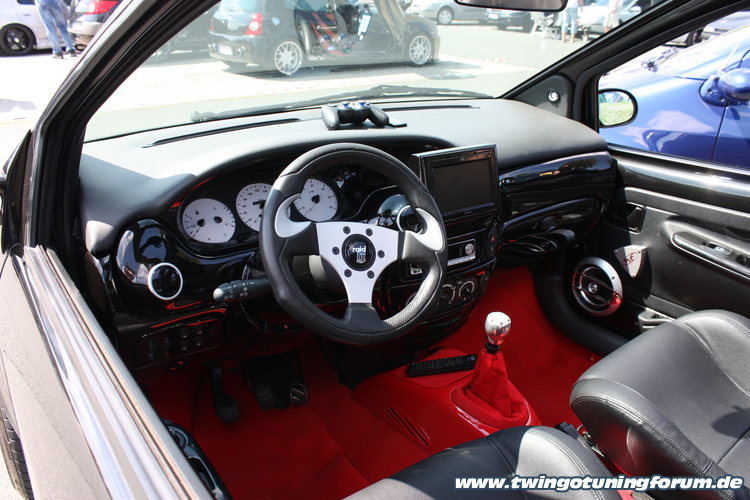 [Bild: twingo-18074846-vOu.jpg]