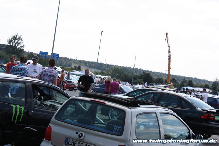 [Bild: twingo-18075020-S6P.jpg]