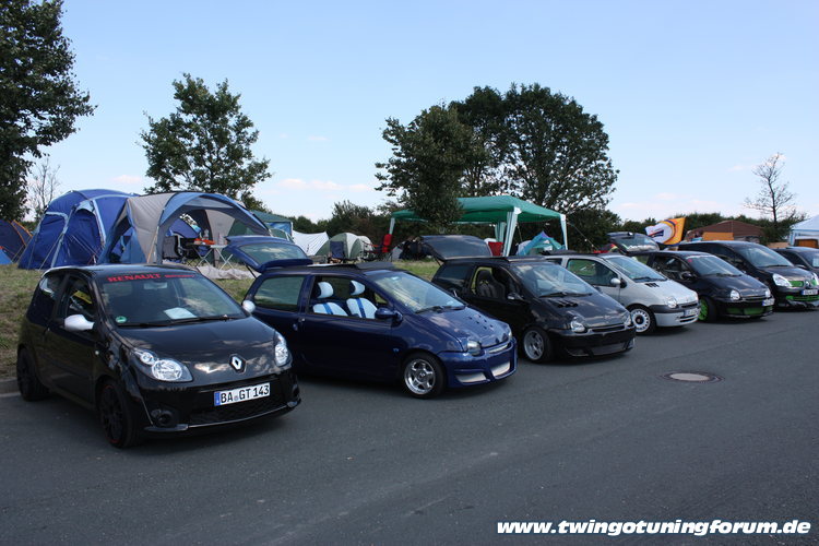 [Bild: twingo-18075055-rRd.jpg]