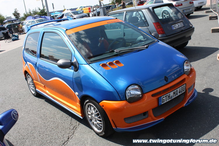 [Bild: twingo-18075103-bSE.jpg]