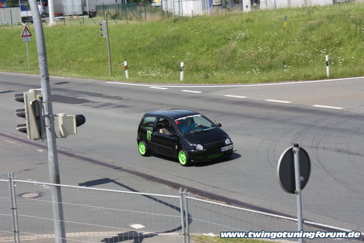 [Bild: twingo-18075338-rZt.jpg]