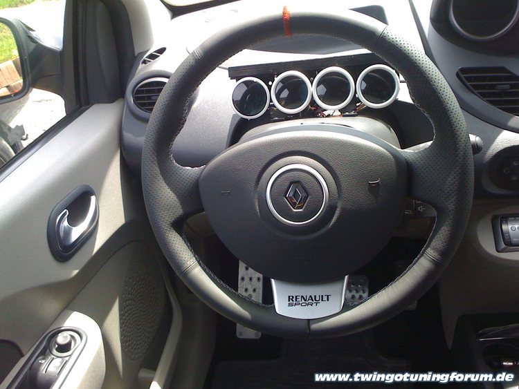 [Bild: twingo-19105442-q3z.jpg]
