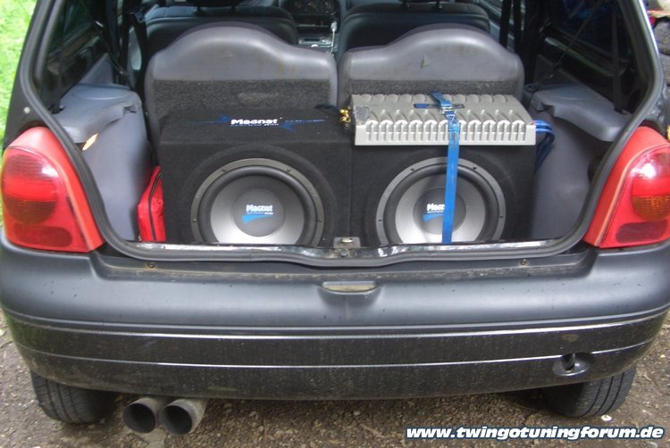 [Bild: twingo-19165744-jFs.jpg]
