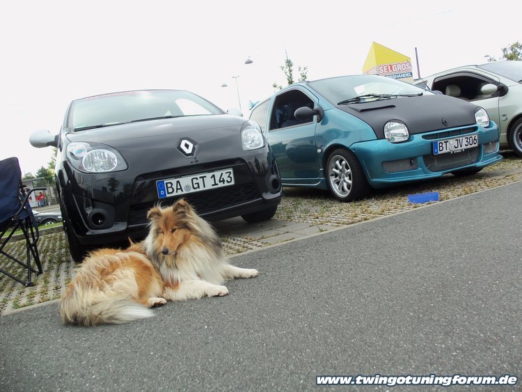 [Bild: twingo-07095757-A4S.jpg]