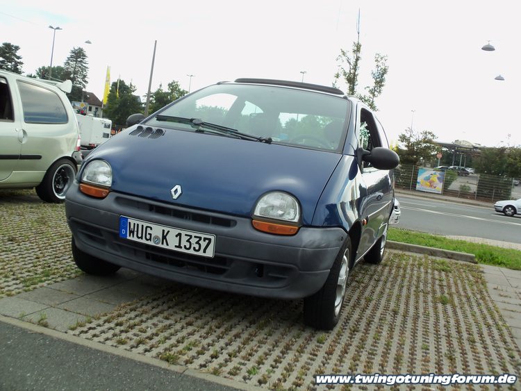 [Bild: twingo-07100352-mtR.jpg]