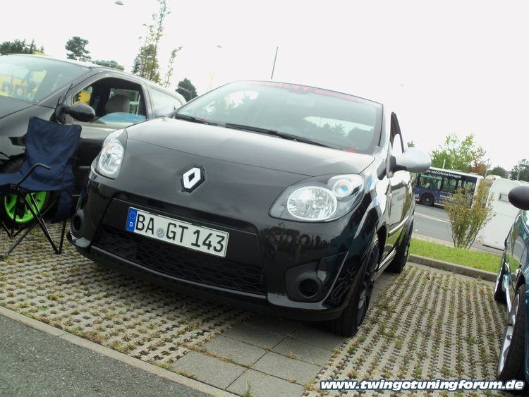 [Bild: twingo-07100635-Ezb.jpg]