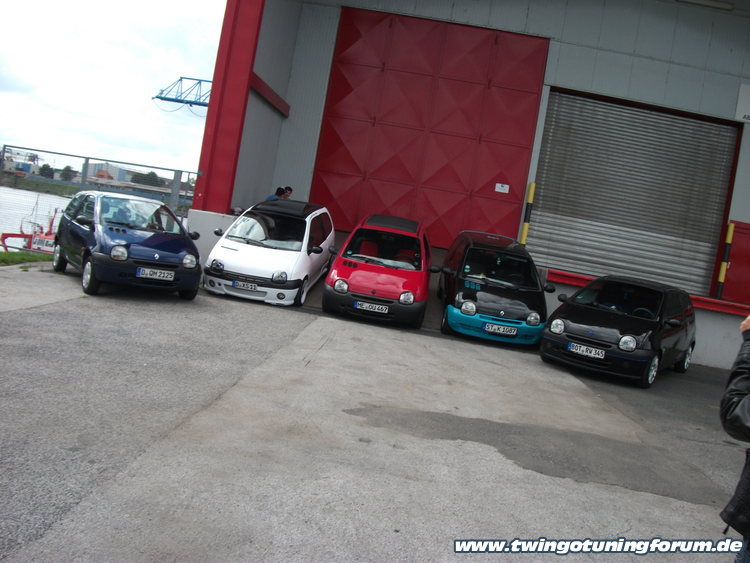 [Bild: twingo-07165737-6mt.jpg]