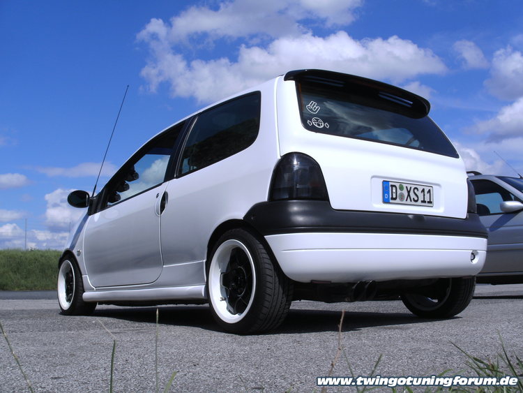 [Bild: twingo-07174455-3qw.jpg]