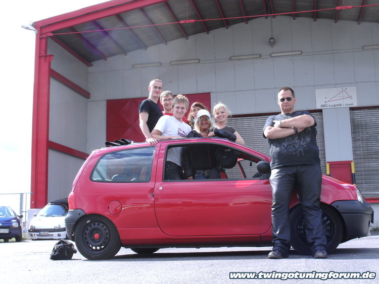 [Bild: twingo-07180809-zp6.jpg]