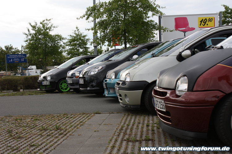 [Bild: twingo-08134439-abH.jpg]
