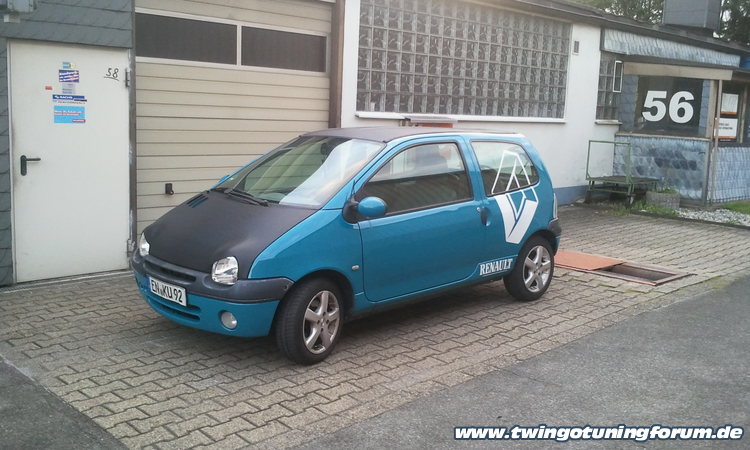 [Bild: twingo-17170244-UAE.jpg]
