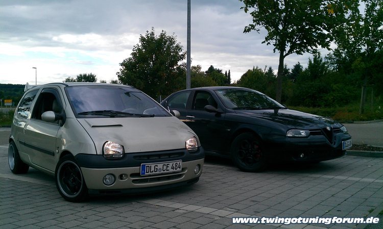 [Bild: twingo-24182829-ieH.jpg]