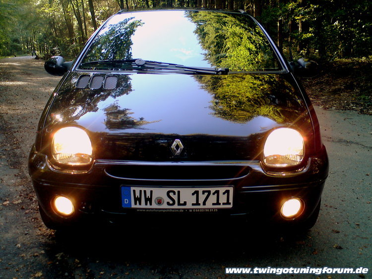 [Bild: twingo-13183914-M9W.jpg]