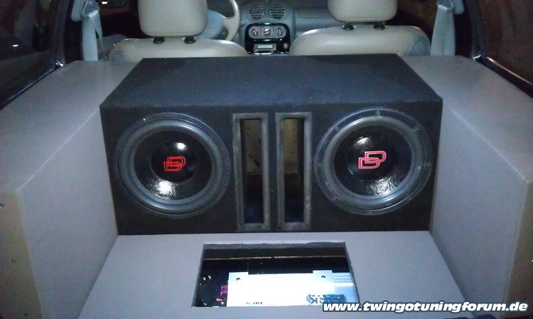 [Bild: twingo-25164115-grc.jpg]