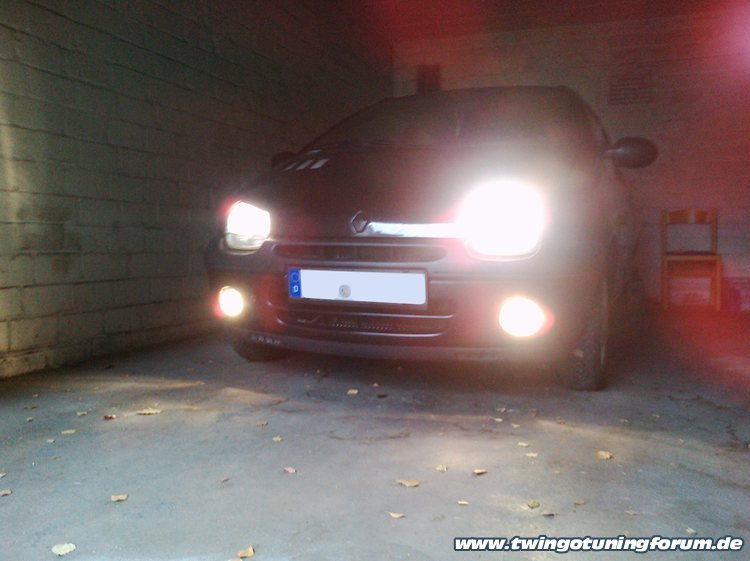 [Bild: twingo-26130937-LMo.jpg]