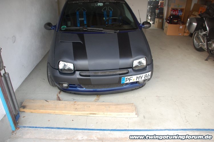 [Bild: twingo-11172723-XKM.jpg]
