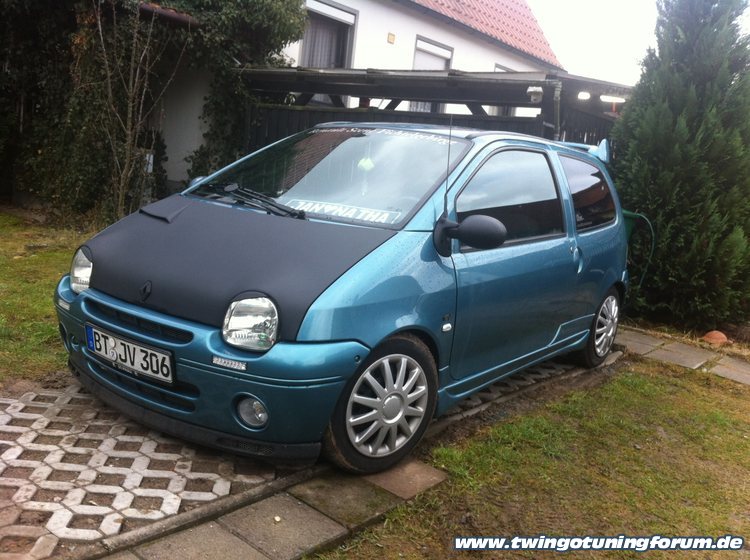 [Bild: twingo-05133621-Wmi.jpg]