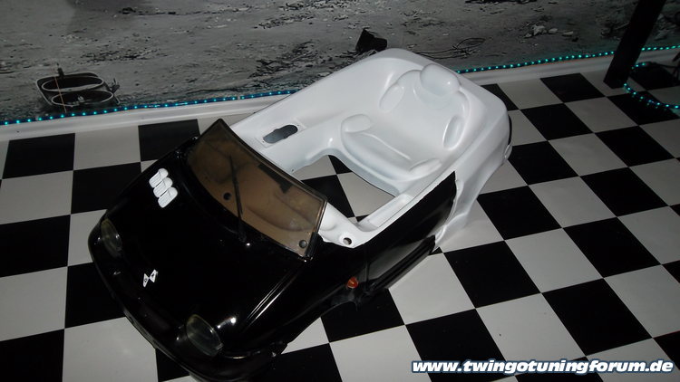 [Bild: twingo-17155320-mVq.jpg]