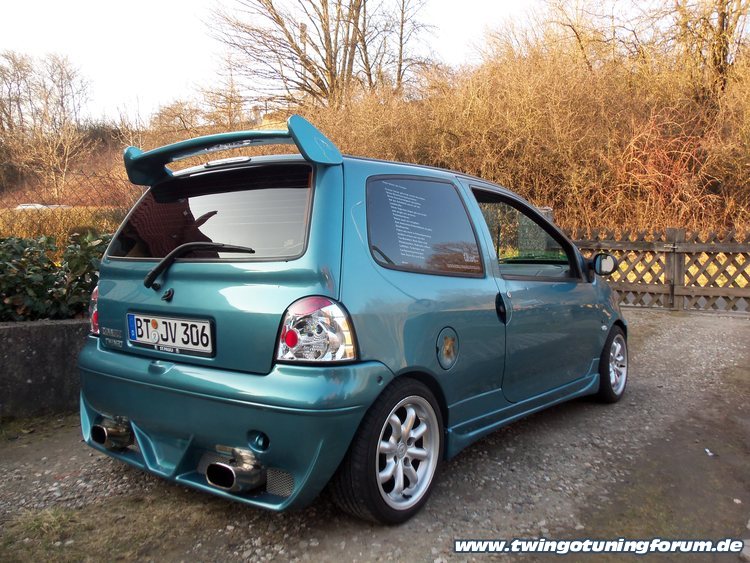 [Bild: twingo-17090401-i6J.jpg]