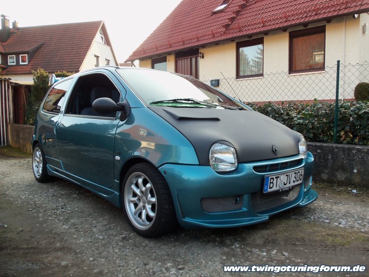 [Bild: twingo-17090447-9tT.jpg]